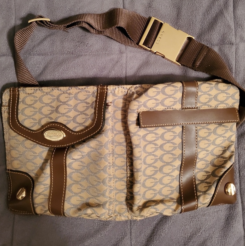 Guess Fanny Pack
